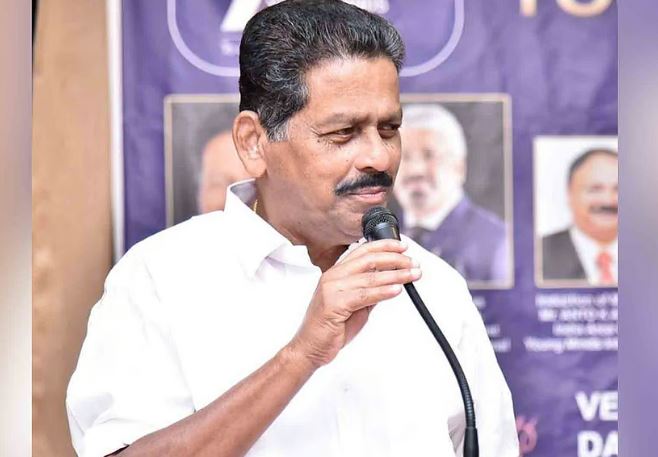 തിരുവനന്തപുരം ഡിസിസി പ്രസിഡന്റ് എന് ശക്തന് രാജിവെച്ചു