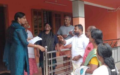 ഒരുമിച്ച് വോട്ട് തേടുന്നു ദമ്പതിമാർ