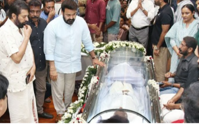 ഇനി ചിരിയുടെ ഓര്മക്കൂട്ടില്; ശ്രീനിവാസന് വിട നല്കാന് കേരളം; സംസ്കാരം രാവിലെ പത്തിന്