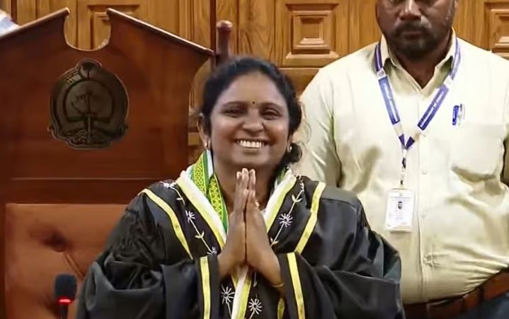 വി കെ മിനിമോള്‍ കൊച്ചി മേയര്‍; സൗമിനി ജെയിനുശേഷം നഗരത്തെ നയിക്കാന്‍ വനിത