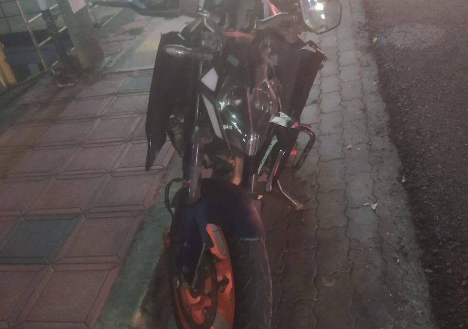 ആറ്റിങ്ങലിൽ ഇരുചക്രവാഹനം ഇടിച്ച് വീട്ടമ്മയ്ക്ക് ഗുരുതര പരിക്ക്