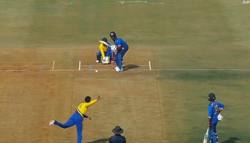 സഞ്ജുവിന്റെ വെടിക്കെട്ട്, മുംബൈയെ തകര്‍ത്ത് കേരളം, ആസിഫിന് 5 വിക്കറ്റ്