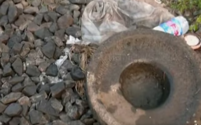 കൊച്ചിയില് റെയില്വേ പാളത്തില് ആട്ടുകല്ല്; അട്ടിമറി ശ്രമമെന്ന് സംശയം