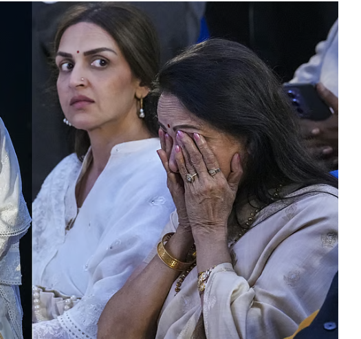 ധർമേന്ദ്രയ്ക്കായുള്ള പ്രാർഥനാ യോഗത്തിൽ കണ്ണീരോടെ ഹേമ മാലിനി