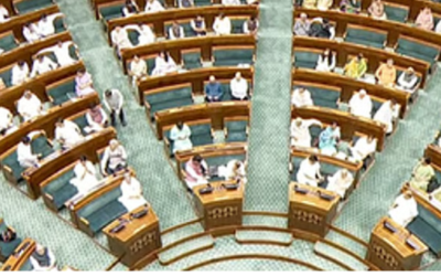 തൊഴിലുറപ്പ് പദ്ധതിയില് നിന്നും മഹാത്മാഗാന്ധി പുറത്ത്, പുതിയ ബില്ല് ലോക്സഭയില്, വിമര്ശനവുമായി കോണ്ഗ്രസ്