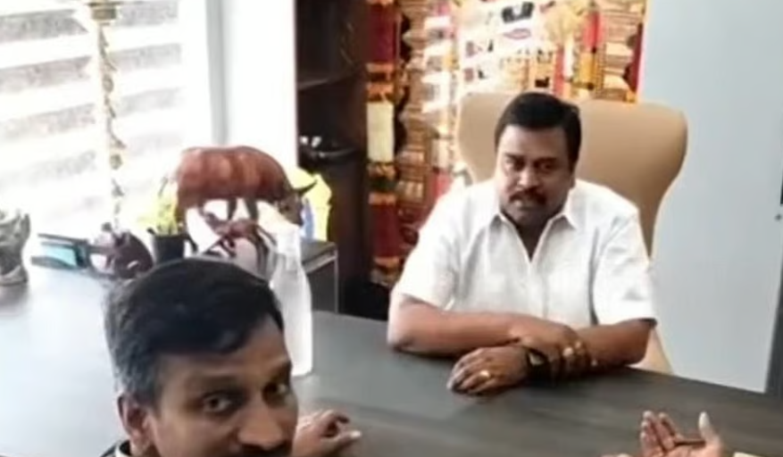 ‘ആ മണി ഞാനല്ല’; ശബരിമല സ്വര്‍ണക്കടത്തില്‍ ഡിണ്ടിഗല്‍ സ്വദേശിയെ ചോദ്യം ചെയ്ത് എസ്‌ഐടി