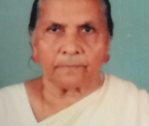 ആറ്റിങ്ങൽ നഗരസഭയിലെ ആദ്യത്തെ വനിതാ കൗൺസിലറായിരുന്ന കെ. സാവിത്രി നിര്യതയായി