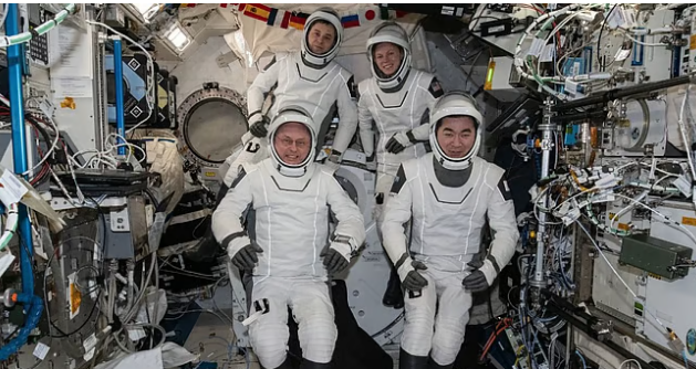 ഡ്രാഗണ്‍ ഭൂമിയിലേക്ക്, അണ്‍ഡോക്കിങ് വിജയകരം; മടക്കയാത്ര നിയന്ത്രിക്കുന്നത് ഇന്ത്യന്‍ വംശജന്‍