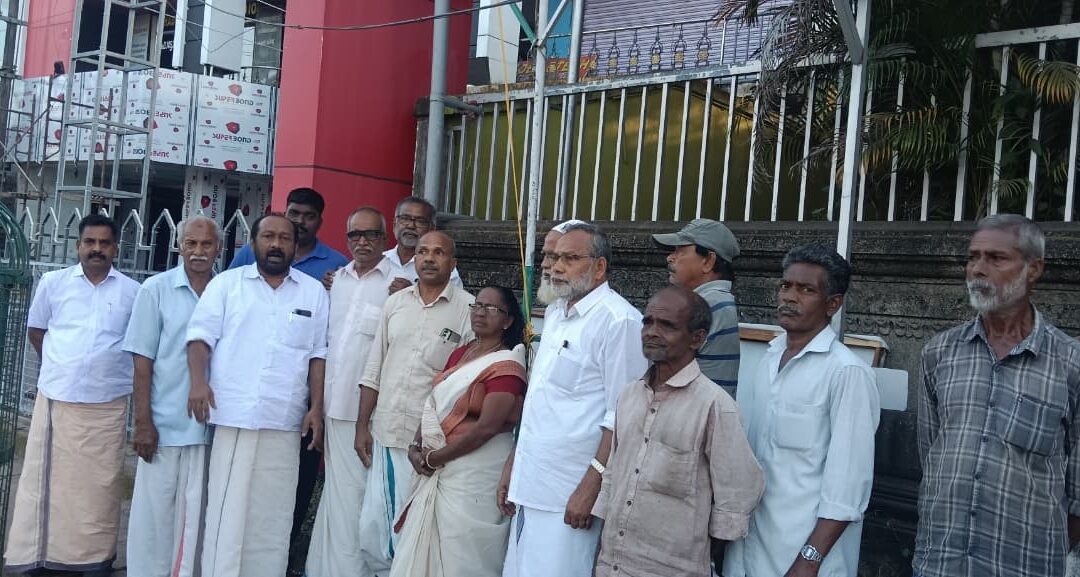 റിപ്പബ്ലിക് ദിനാഘോഷം സംഘടിപ്പിച്ച് ആലങ്കോട് മേഖല കോൺഗ്രസ് കമ്മിറ്റി