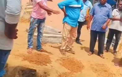 കാപ്പിൽ ബീച്ച് കൊട്ടിയടക്കുന്നതുമായി ബന്ധപ്പെട്ട് പ്രതിഷേധം