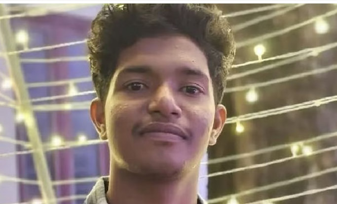 പഫ്സ് കഴിക്കുന്നതിനിടെ അസ്വസ്ഥത; 21 കാരന് കുഴഞ്ഞു വീണു മരിച്ചു