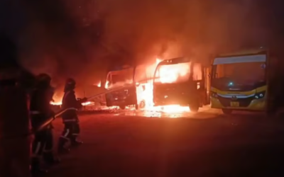 തിരുവനന്തപുരം സ്കൂളിൽ വൻ തീപിടിത്തം; മൂന്ന് ബസുകൾ കത്തി നശിച്ചു,ദൂരൂഹത ?