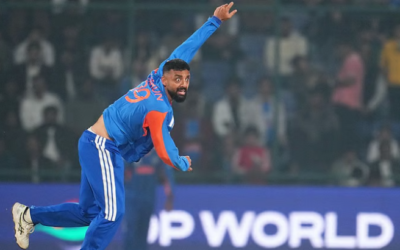 ചക്രവര്‍ത്തിയുടെ ‘മായാജാലത്തില്‍’ വീണു! ഹര്‍ദിക് പന്തെടുത്തും ‘പ്രവഹരിച്ചു’; ഇന്ത്യക്ക് തകര്‍പ്പന്‍ ജയം