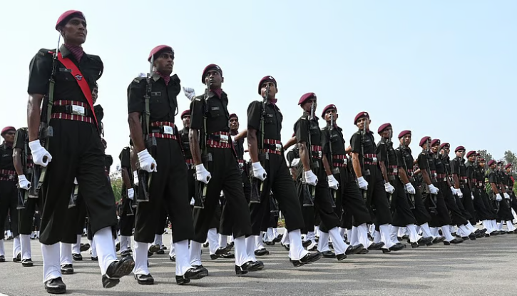 സൈന്യത്തിൽ ചേരാം; 25,000 അഗ്നിവീർ ഒഴിവുകളിലേക്ക് അപേക്ഷിക്കാം