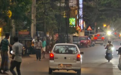 വർക്കലയിൽ വാഹനാപകടം; ഓട്ടോറിക്ഷ തലകീഴായി മറിഞ്ഞു, യാത്രക്കാർക്ക് പരിക്ക്