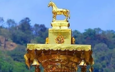 കൊടിമര പുനര്‍നിര്‍മാണത്തില്‍ ത്വരിത പരിശോധനയ്ക്ക് ഹൈക്കോടതി നിര്‍ദേശം