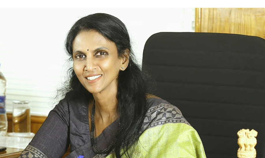 ‘എന്തിനാണ് വെറുതെ കാശ് കളയുന്നത്?’; ഡല്‍ഹി യാത്ര വേണ്ടെന്ന് വച്ചതില്‍ വിശദീകരണവുമായി ആര്‍ ശ്രീലേഖ