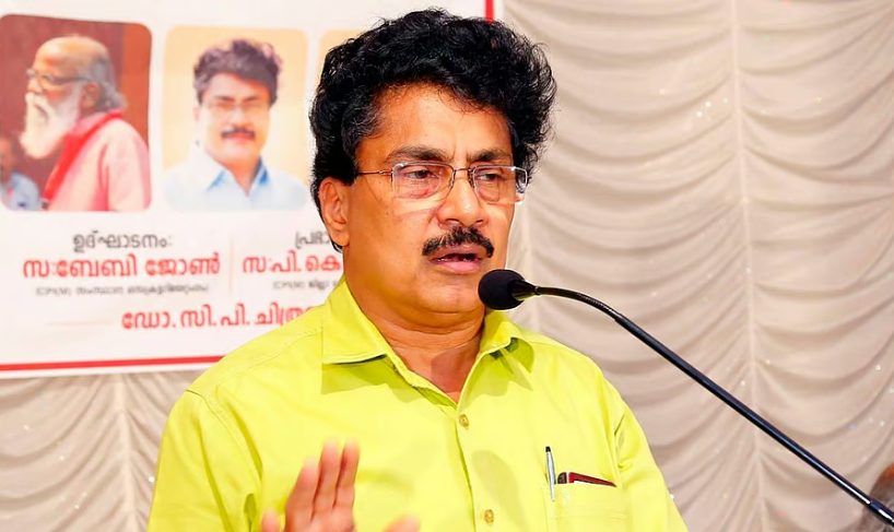 പി കെ ശശി കെടിഡിസി ചെയര്‍മാന്‍ സ്ഥാനം രാജിവെച്ചു; യുഡിഎഫ് സ്ഥാനാര്‍ത്ഥിയാകും?