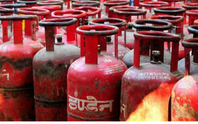 വാണിജ്യ മേഖലയ്ക്ക് 20 ശതമാനം വര്‍ധന; ഹോട്ടലുകള്‍, കാന്റീനുകള്‍ തുടങ്ങിയവയ്ക്ക് എല്‍പിജി വിഹിതം ഉയര്‍ത്തി കേന്ദ്രം