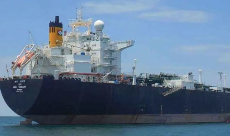 ഇന്ധന പ്രതിസന്ധിക്ക് താൽക്കാലിക ആശ്വാസം; രണ്ട് കപ്പലുകൾ ഇന്ന് ഇന്ത്യൻ തീരത്ത് എത്തും