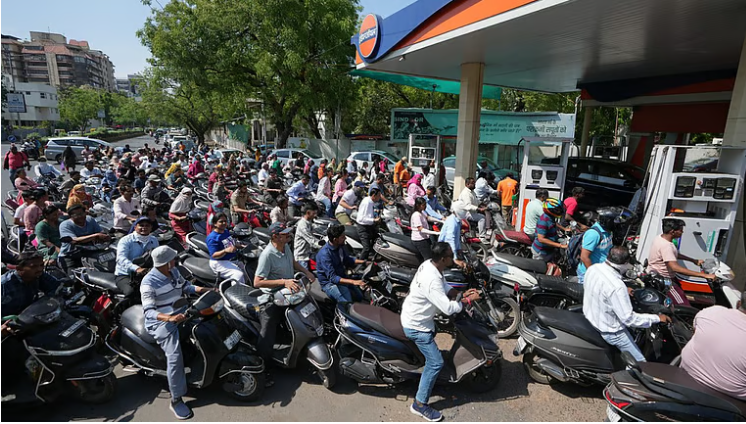 പശ്ചിമേഷ്യന്‍ സംഘര്‍ഷം: സര്‍വകക്ഷിയോഗം വൈകീട്ട്; പ്രധാനമന്ത്രി പങ്കെടുക്കില്ല