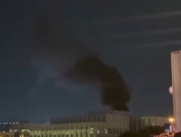 ദുബായിലെ യുഎസ് കോണ്സുലേറ്റിന് നേര്ക്ക് ഇറാന്റെ ഡ്രോണ് ആക്രമണം, പിന്നാലെ തീപിടിത്തം