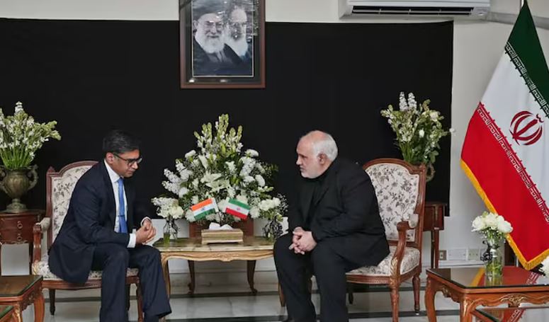 ഖമേനിയുടെ മരണത്തില്‍ അനുശോചിച്ച് ഇന്ത്യ, വിദേശകാര്യ സെക്രട്ടറി ഇറാന്‍ എംബസിയിലെത്തി