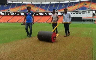 ചുവപ്പും കറുപ്പും നിറഞ്ഞ മണ്ണ്, ബാറ്റർമാർക്ക് തകർക്കാം; മോദി സ്റ്റേഡിയത്തിൽ ഇത്തവണ പുതിയ പിച്ച്