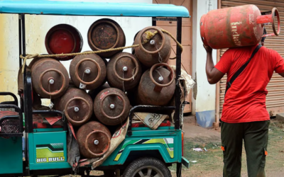 പാചകവാതക പ്രതിസന്ധി രൂക്ഷം, തിങ്കളാഴ്ച ഹോട്ടലുകൾ അടച്ച് സമരം
