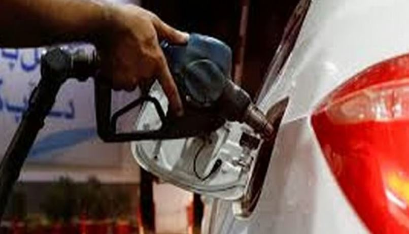 പെട്രോള്‍- ഡീസല്‍ വില കൂട്ടിയത് 55 രൂപ, സംഘര്‍ഷത്തിന്റെ ചൂടറിഞ്ഞ് പാകിസ്ഥാന്‍