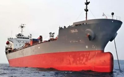 മത്സ്യബന്ധന ബോട്ട് ഇടിച്ചുതകര്‍ത്ത പനാമ കപ്പല്‍ കസ്റ്റഡിയില്‍, വിഴിഞ്ഞം പുറംകടലിലെത്തിച്ചു