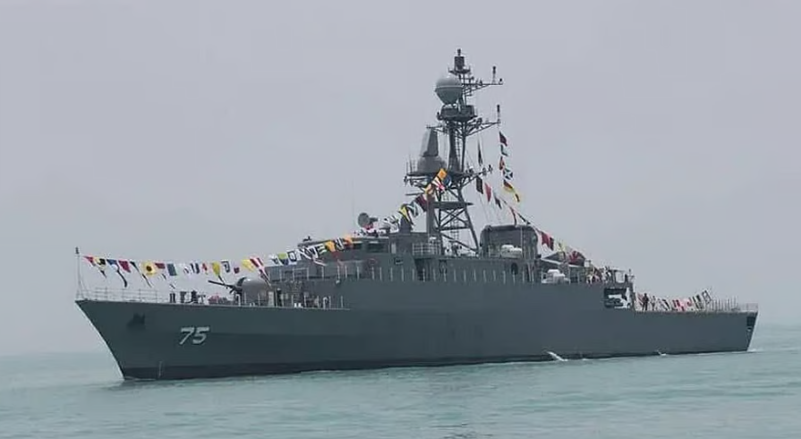 ശ്രീലങ്കന് സമുദ്രാതിര്ത്തിയില് അന്തര്വാഹിനി ആക്രമണം, ഇറാന് യുദ്ധക്കപ്പല് തകര്ന്നു; 101 നാവികസേനാ അംഗങ്ങളെ കാണാതായി