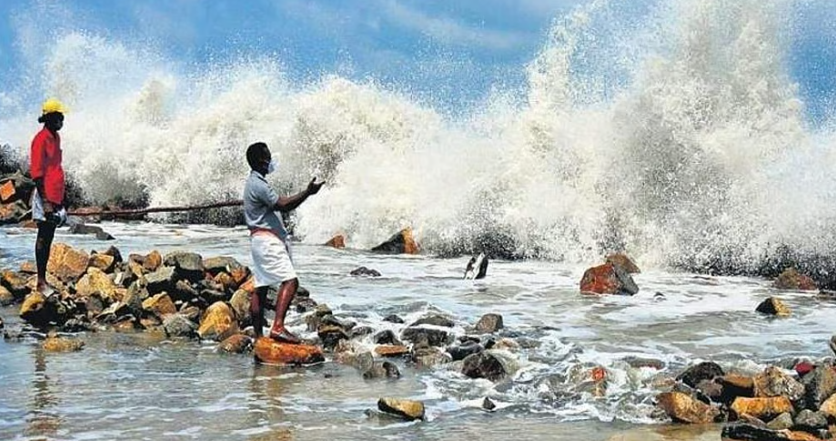 തെക്കന് തീരങ്ങളില് കള്ളക്കടല് പ്രതിഭാസത്തിന് സാധ്യത, മുന്നറിയിപ്പ്