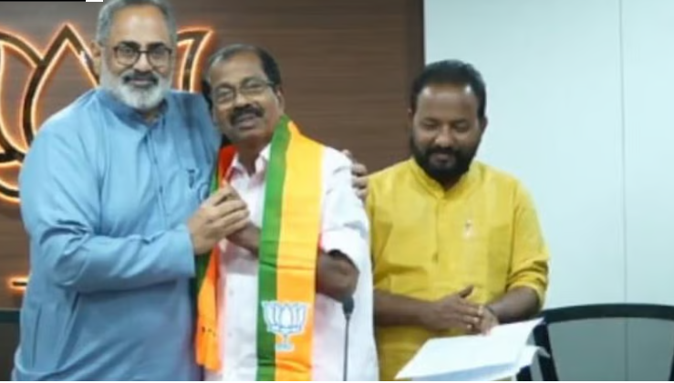 കെപിസിസി സെക്രട്ടറി തൊടിയൂര് രാമചന്ദ്രന് ബിജെപിയില്