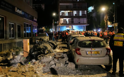 യുദ്ധം എണ്ണപ്പാടങ്ങളിലേക്ക്, കത്തിപ്പുകഞ്ഞ് ഗള്‍ഫ് മേഖല; വരുന്നത് വറുതിയുടെ കാലം