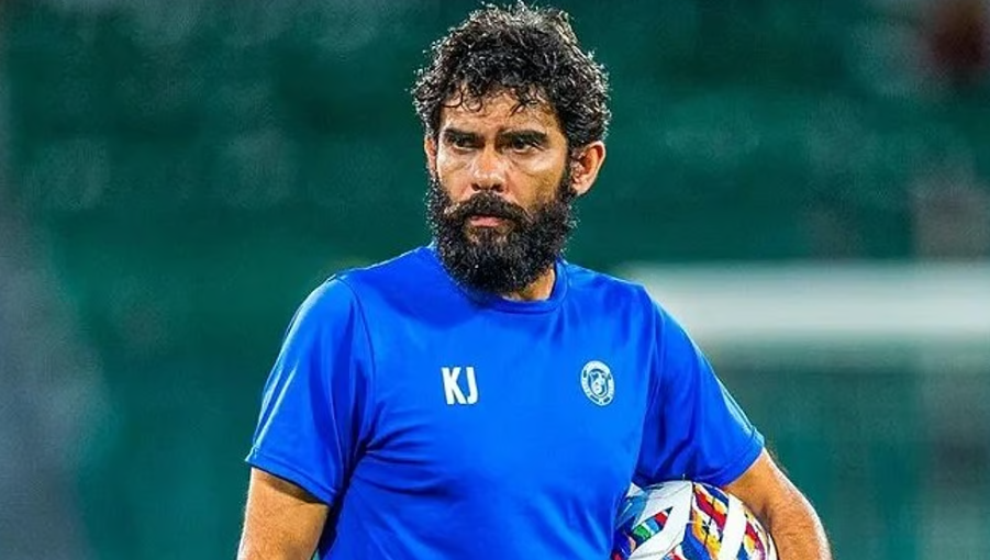 കലൂർ സ്റ്റേഡിയത്തിൽ നാടകീയ രം​ഗങ്ങൾ, വാർത്തസമ്മേളനത്തിനെത്തിയ ഇന്ത്യൻ പരിശീലകനെ പുറത്താക്കി ജിസിഡിഎ