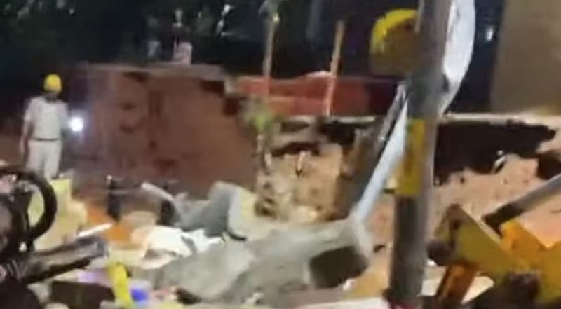 വിനോദയാത്രയ്ക്കായി കുടുംബശ്രീ സംഘം ബംഗളൂരുവില്‍, കനത്തമഴയില്‍ മതില്‍ ഇടിഞ്ഞ് വീണ് അപകടം; രണ്ട് മലയാളികള്‍ അടക്കം ഏഴുപേര്‍ മരിച്ചു