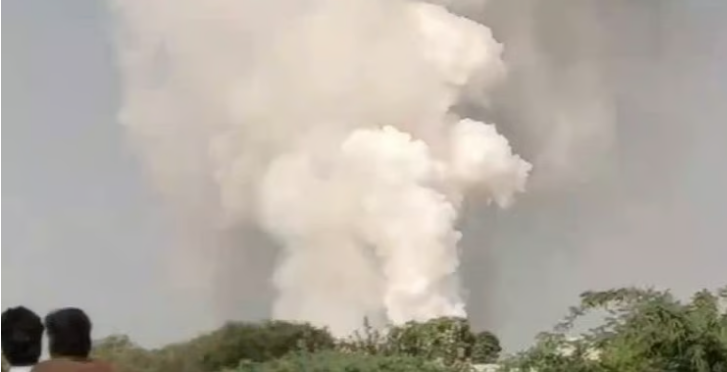 തമിഴ്‌നാട്ടില്‍ പടക്കനിര്‍മ്മാണ ശാലയില്‍ സ്‌ഫോടനം, 17 പേര്‍ മരിച്ചു; നിരവധിപ്പേര്‍ക്ക് ഗുരുതര പരിക്ക്