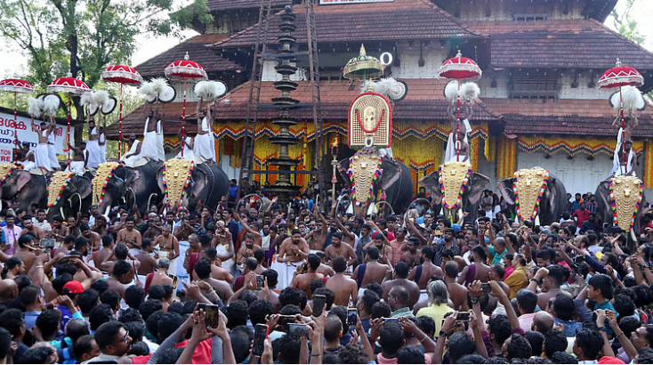 തൃശൂര്‍ പൂരത്തിന് വെടിക്കെട്ടില്ല; 15 ആനപ്പുറത്ത് എഴുന്നള്ളിപ്പ്, കുടമാറ്റം പേരിന് മാത്രം, പൊലിമ കുറച്ച് ആഘോഷം