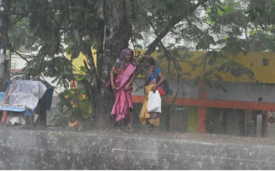 കൊടുംചൂടിന് ആശ്വാസമായി വേനല്‍ മഴ, ഇന്നും തുടരും; ഉയര്‍ന്ന താപനില മുന്നറിയിപ്പ്