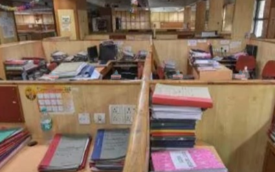 തെരഞ്ഞെടുപ്പു ദിവസം വേതനത്തോടെ അവധി