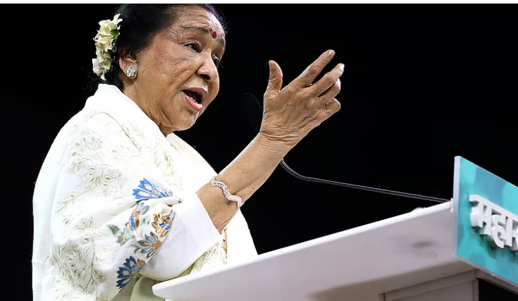 ആശാ ഭോസ്ലെ അത്യാഹിത വിഭാഗത്തില്‍ തുടരുന്നു, ആശങ്ക പ്രകടിപ്പിച്ച് പ്രധാനമന്ത്രി