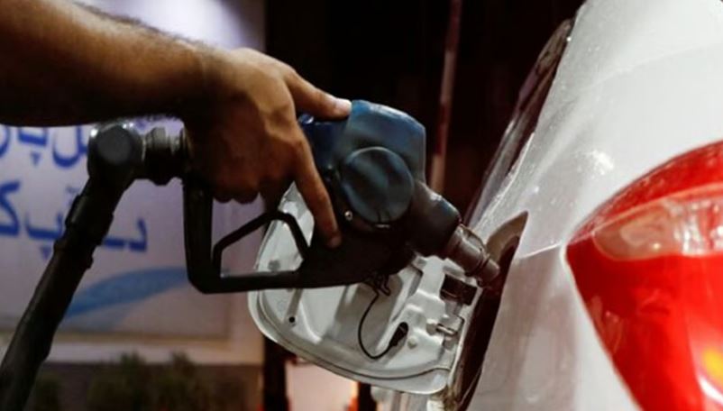 നയാരയ്ക്ക് പിന്നാലെ ഇന്ധനവില വര്‍ധിപ്പിച്ച് ഷെല്‍ ഇന്ത്യയും
