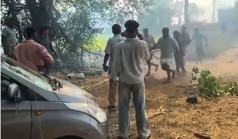 വീട് കുലുങ്ങിയപ്പോള്‍ ഞെട്ടിയുണര്‍ന്നു; ആറു വയസുകാരിയുടെ കാലില്‍ ചില്ലുകള്‍ തുളച്ചുകയറി