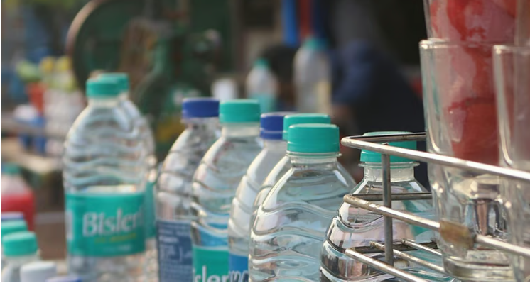 വേനല്‍ക്കാലം: ജ്യൂസ് കടകളിലും കുപ്പിവെള്ളത്തിലും പ്രത്യേക പരിശോധന, 510 സ്ഥാപനങ്ങള്‍ക്ക് നോട്ടീസ്