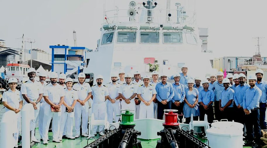 10,ITI കഴിഞ്ഞവർക്ക് ഇന്ത്യൻ നേവിയിൽ ജോലി; കൊച്ചിയിൽ നിയമനം,240 ഒഴിവുകൾ