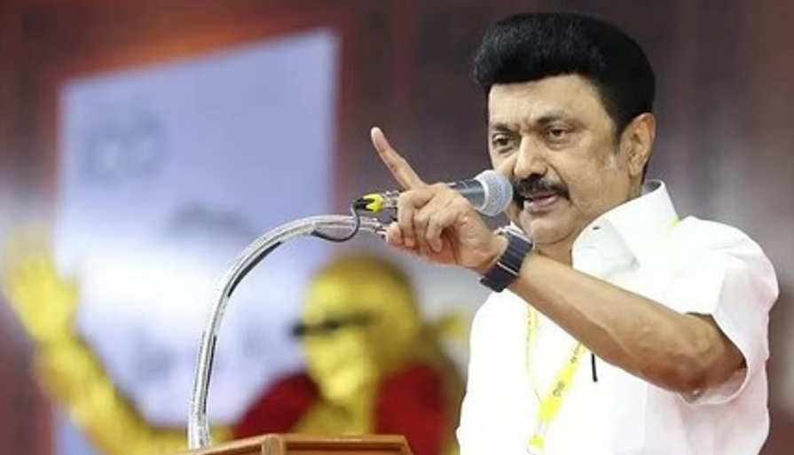 ‘കടുത്ത കാപട്യം, ത്രിഭാഷ ഫോര്മുല ഒളിച്ചു കടത്തുന്നു’; സിബിഎസ്ഇ പാഠ്യപദ്ധതി പരിഷ്കരണത്തിനെതിരെ സ്റ്റാലിന്