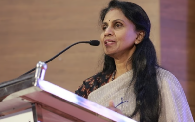 വട്ടിയൂര്‍ക്കാവിലെ പരിപാടിയില്‍ കേന്ദ്രമന്ത്രി പേര് പരാമര്‍ശിച്ചില്ല; ആര്‍ ശ്രീലേഖ വേദിയില്‍ നിന്ന് ഇറങ്ങിപ്പോയി