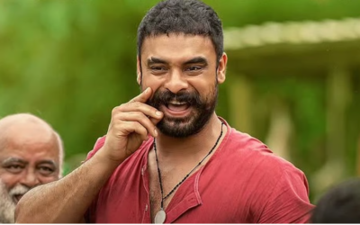 ടൊവിനോ ചിത്രത്തിന് സെൻസർ സർട്ടിഫിക്കറ്റ് ലഭിച്ചില്ല; ‘പള്ളിച്ചട്ടമ്പി’ റിലീസ് മാറ്റി, പുതിയ തീയതി