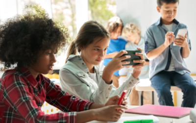 അവധിക്കാലമാണ്…മക്കളുടെ ഓൺലൈൻ സുരക്ഷയും നാം ഉറപ്പാക്കേണ്ടതുണ്ട്. മാതാപിതാക്കൾ ശ്രദ്ധിക്കേണ്ടവ….